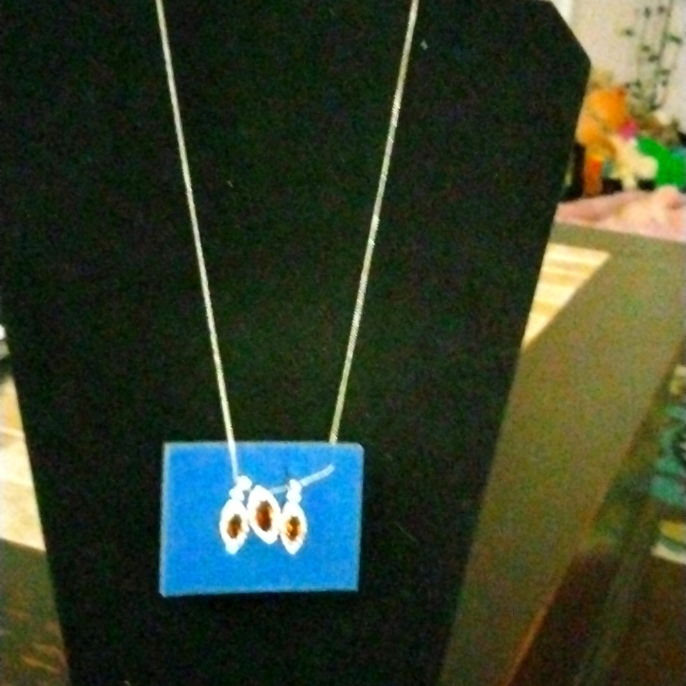 Chocolate Diamond Colored Marquise Necklace Gift Set.